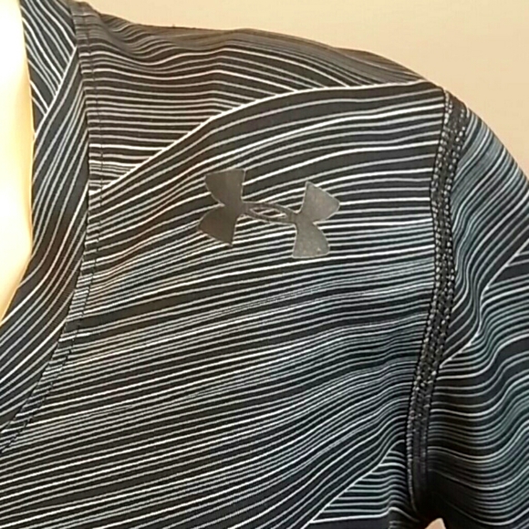 Under Armour Workout Top - Picture 2 of 4